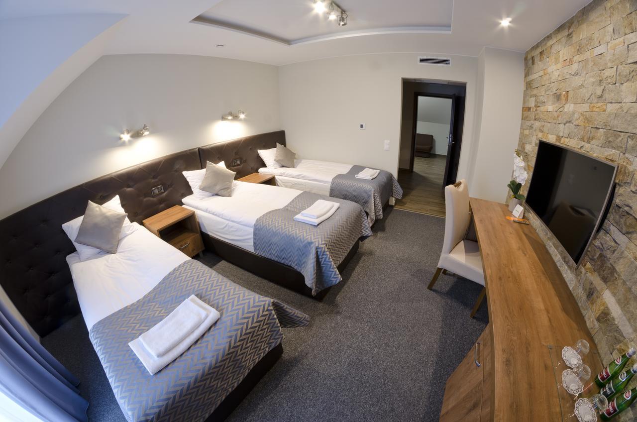 Lando Bed & Breakfast Тарновске Гори Екстериор снимка